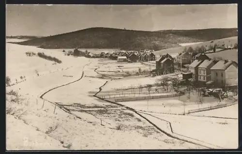 AK Burbach / Westerwald, Winterliche Ortsansicht
