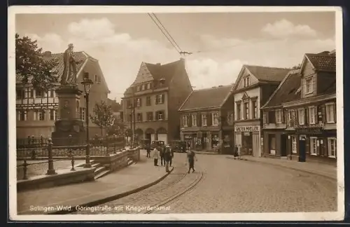 AK Solingen-Wald, Göhringstrasse mit Kriegerdenkmal