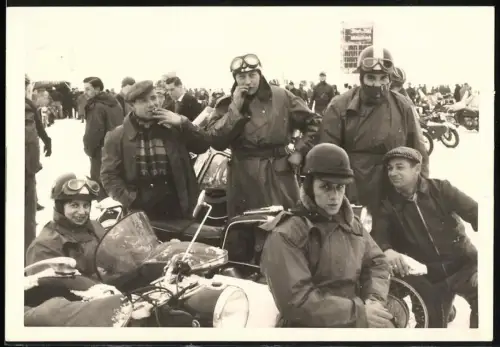 Fotografie Ansicht Müllenbach, Motorrad BMW mit Seitenwagen bei einem Motorradrennen im Start-Ziel-Bereich