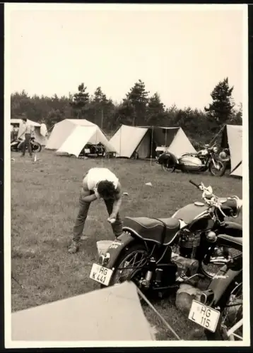 Fotografie Motorrad Horex, Krad mit Kennzeichen HG-K441 auf einem Zeltplatz - Campingplatz