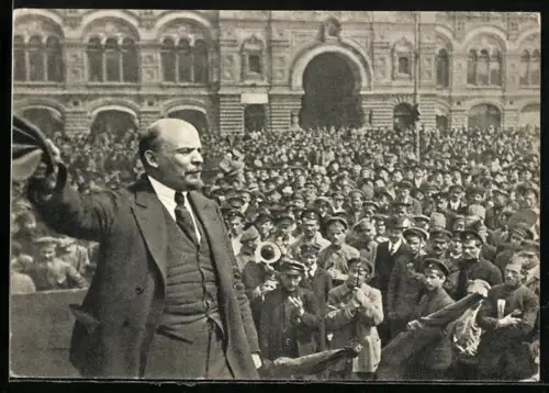 AK Moscow, Lenin addresses Vsevobuch detachments in Red Square
