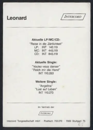 AK Musiker Leonard in weissem Hemd, Autograph