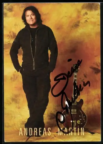 AK Musiker Andreas Martin mit Gitarre, Autograph