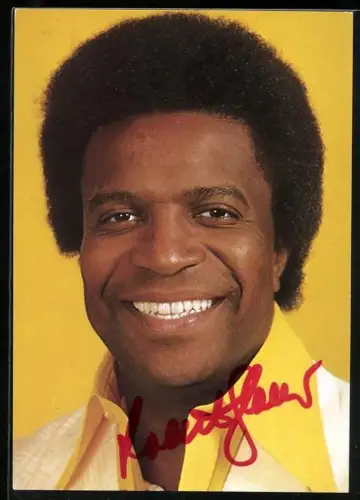 AK Musiker Roberto Blanco lächelnd im Porträt, Autograph