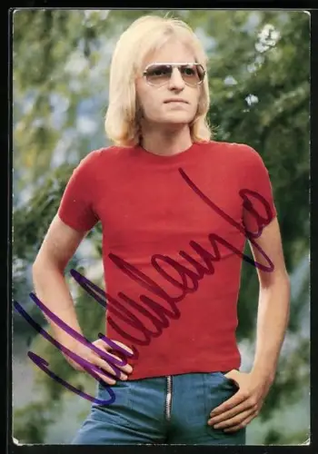 AK Musiker Michaelangelo in rotem Oberteil, Autograph