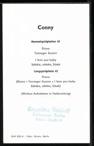 AK Musikerin Conny Froboess in die Kamera lächelnd, Autograph