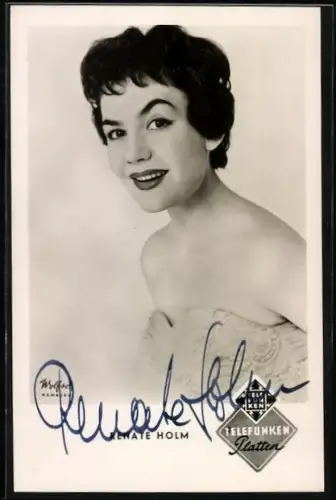 AK Musikerin Renate Holm grinst in die Kamera, Autograph