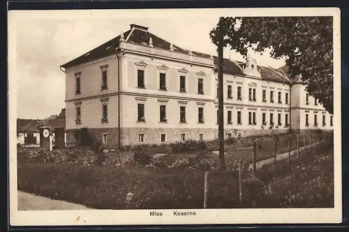 AK Mies, Kaserne