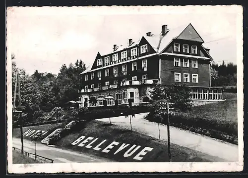 AK Harrachsdorf i. Riesengeb., Blick auf Hotel Bellevue im Sommer