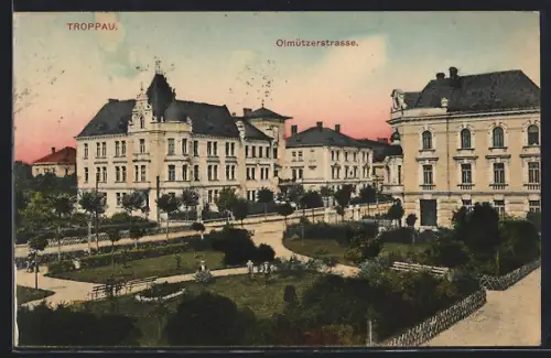 AK Troppau, Jahnplatz mit Blick in die Olmützerstrasse