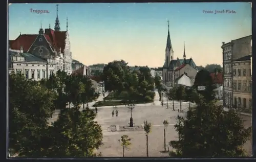 AK Troppau, Franz Josef Platz mit Sicht zur Kirche