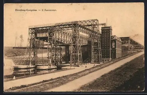 AK La Louviere, L`Ascenseur