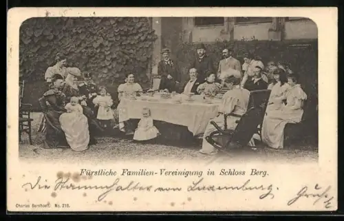 AK Familien-Vereinigung der Fürstenfamilie von Luxemburg im Schloss Berg