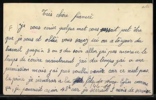 AK Soldaten mit Käppi beim Kartenspiel am Tisch