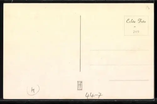 AK Ik wilde wel ik werd heel klein..., Puppen hinter Zinkwanne