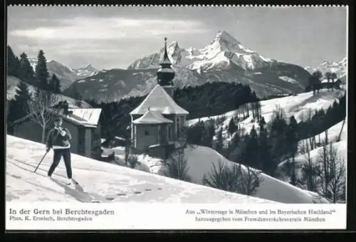 AK Berchtesgaden, In der Gern, Winterlandschaft mit Kirche und Skifahrer