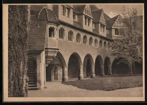 AK Halle /Saale, Arkadenhof mit Gauben