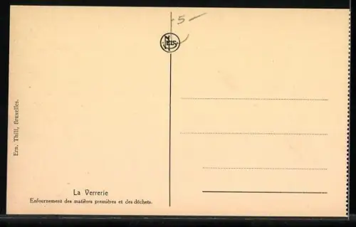 AK La Verrerie, Glasbläserei, Enfournement des matieres premieres et des dechets