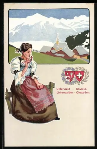 AK Obwalden, Unterwalden, Frau in Tracht blickt auf Ort und Bergpanorama, Wappen