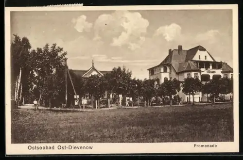 AK Ost-Dievenow, Partie an der Promenade