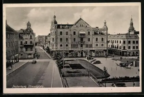 AK Insterburg, Ulmenplatz mit Geschäften