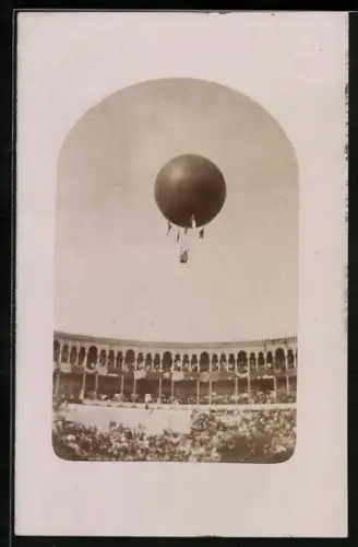 Foto-AK Fesselballon beim Aufstieg