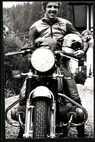 Fotografie Motorrad BMW, Skirennfahrer Alfred Hagn vor seinem Motorradunfall auf der Fahrt nach Val d'Isere