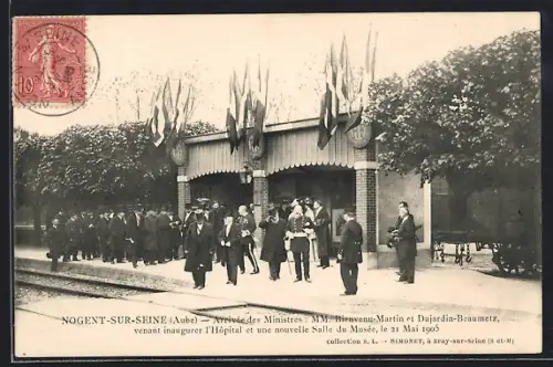 AK Nogent-sur-Seine /Aube, Arrivée des Ministres pour l`inauguration de l`Hôpital et du Musée, 21 Mai 1905