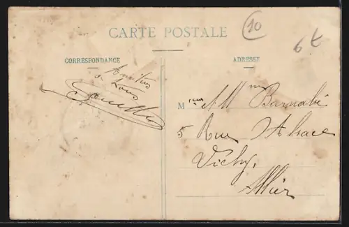 AK Châtres, Le Bureau des Postes avec charrette et personnes devant le bâtiment