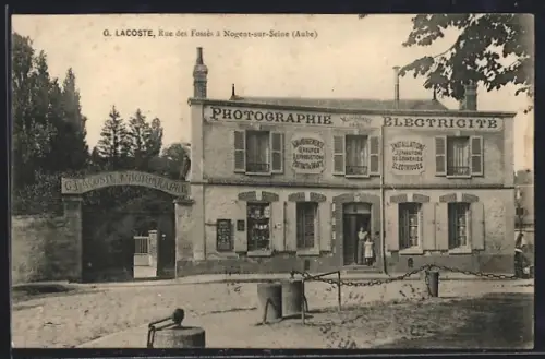 AK Nogent-sur-Seine /Aube, Rue des Fossés, magasin de photographie et électricité G. Lacoste