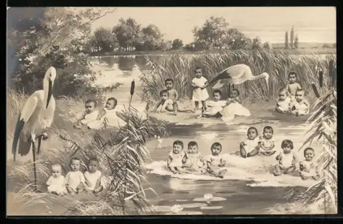 AK Babys mit Klapperstörchen in einem Gewässer