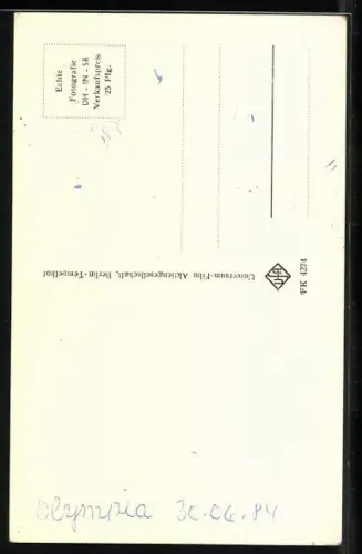 AK Musikerin Conny Froboess mit Luftballons, Autograph