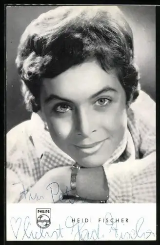 AK Musikerin Heidi Fischer in karierter Bluse, Autograph