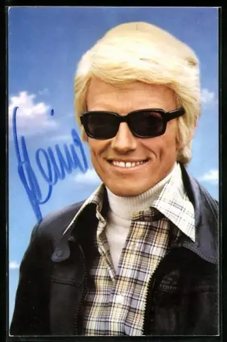 AK Musiker Heino mit Sonnenbrille, Autograph