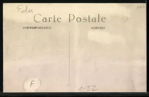 AK Turpin dans son Laboratoire, Turpin bei der Arbeit