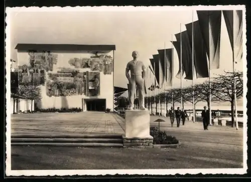 AK Zürich, Schweizerische Landesausstellung 1939, Haupteingang zur Landwirtschaft