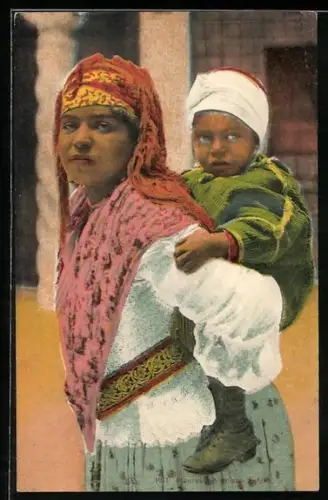 AK Mauresque et son Enfant