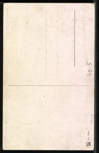 AK Dicke Frau mit Mann im Arm, Erotik