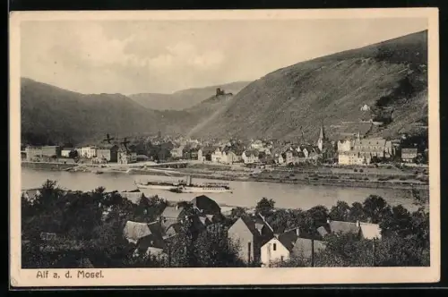 AK Alf a. d. Mosel, Ortsansicht mit Mosel und Burgruine