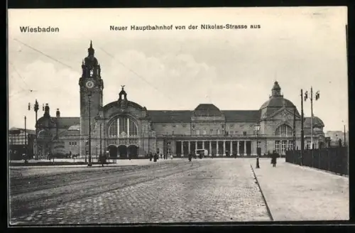 AK Wiesbaden, Neuer Hauptbahnhof von der Nikolas-Strasse aus
