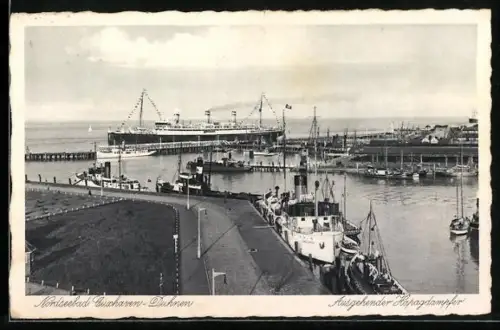 AK Cuxhaven-Duhnen, Auslaufender Hapagdampfer