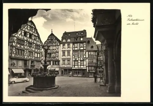 AK Bernkastel-Kues, Alte Fachwerkhäuser am Markt, Hotel Drei Könige, Inh. R. Krollkowski