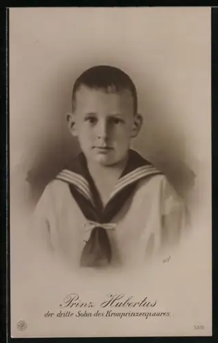 AK Portrait Prinz Hubertus, dritter Sohn des Kronprinzenpaare in Matrosenkleidung