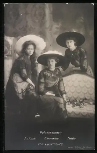 AK Porträt der Prinzessinnen Antonie, Charlotte und Hilde von Luxemburg
