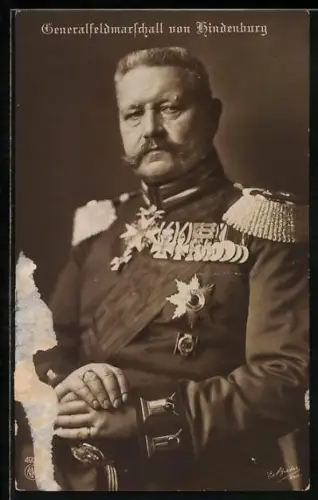 AK Generaloberst Paul von Hindenburg in Uniform