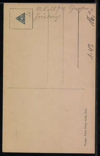 AK Prinzessin Caroline Mathilde zu Schleswig-Holstein-Glücksburg aus einem Fenster blickend