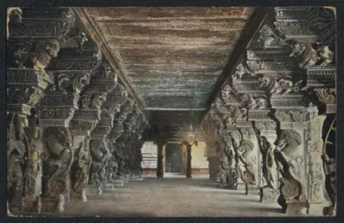 AK Madura, Minatschi-Tempel, Säulenhalle