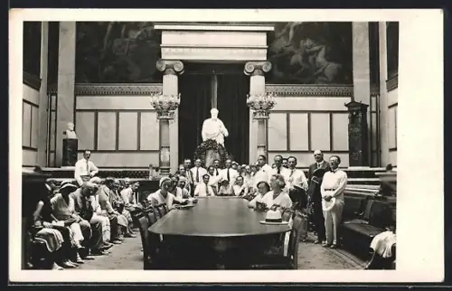 Foto-AK Athen, Gruppenbild in der Akademie 1931