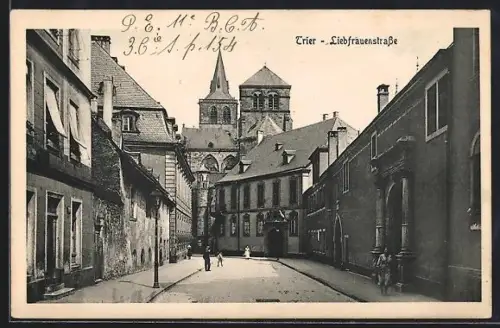 AK Trier, Liebfrauenstrasse, Blick auf Dom und umliegende Gebäude
