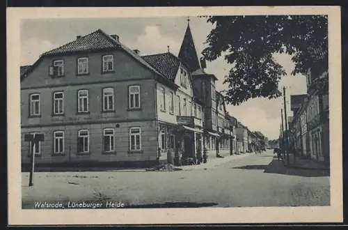 AK Walsrode /Lüneburger Heide, Strassenszene mit Hotel und Kirche